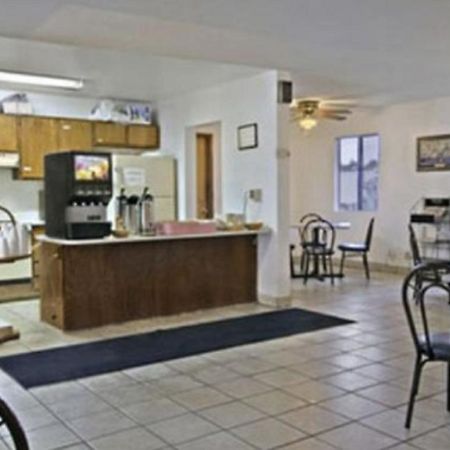 Bridgeway Inn & Suites Redding Interior foto